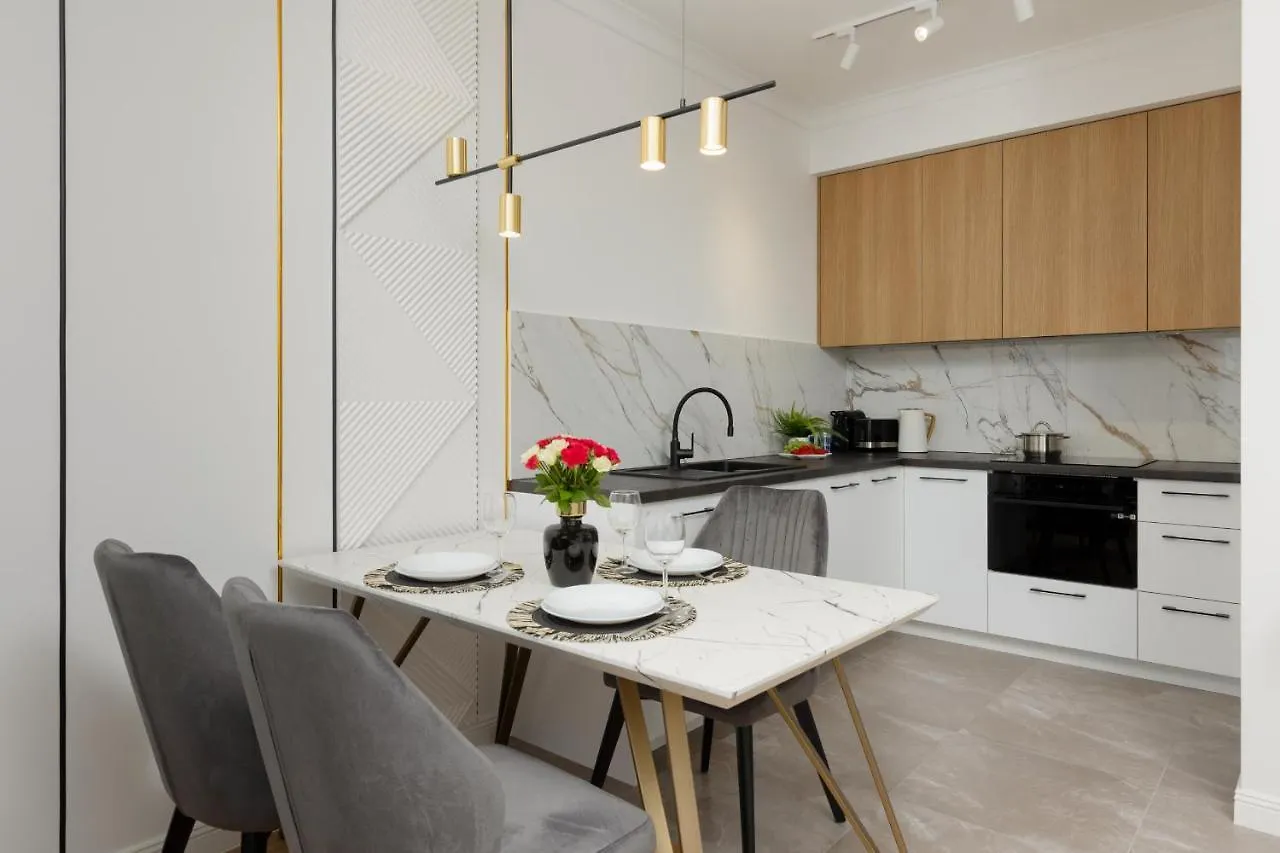 Stylish Apartment With Parking By Renters Prestige Varšava